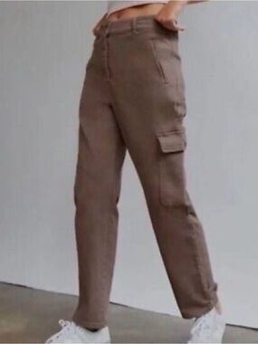 Aritzia Wilfred Cargo Pants Brown